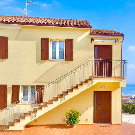 Casa Vacanze Con Vista Mare E Giardino - Amanecer มาร์ซอกกา ดิ เซนิกาลเลีย ภายนอก รูปภาพ