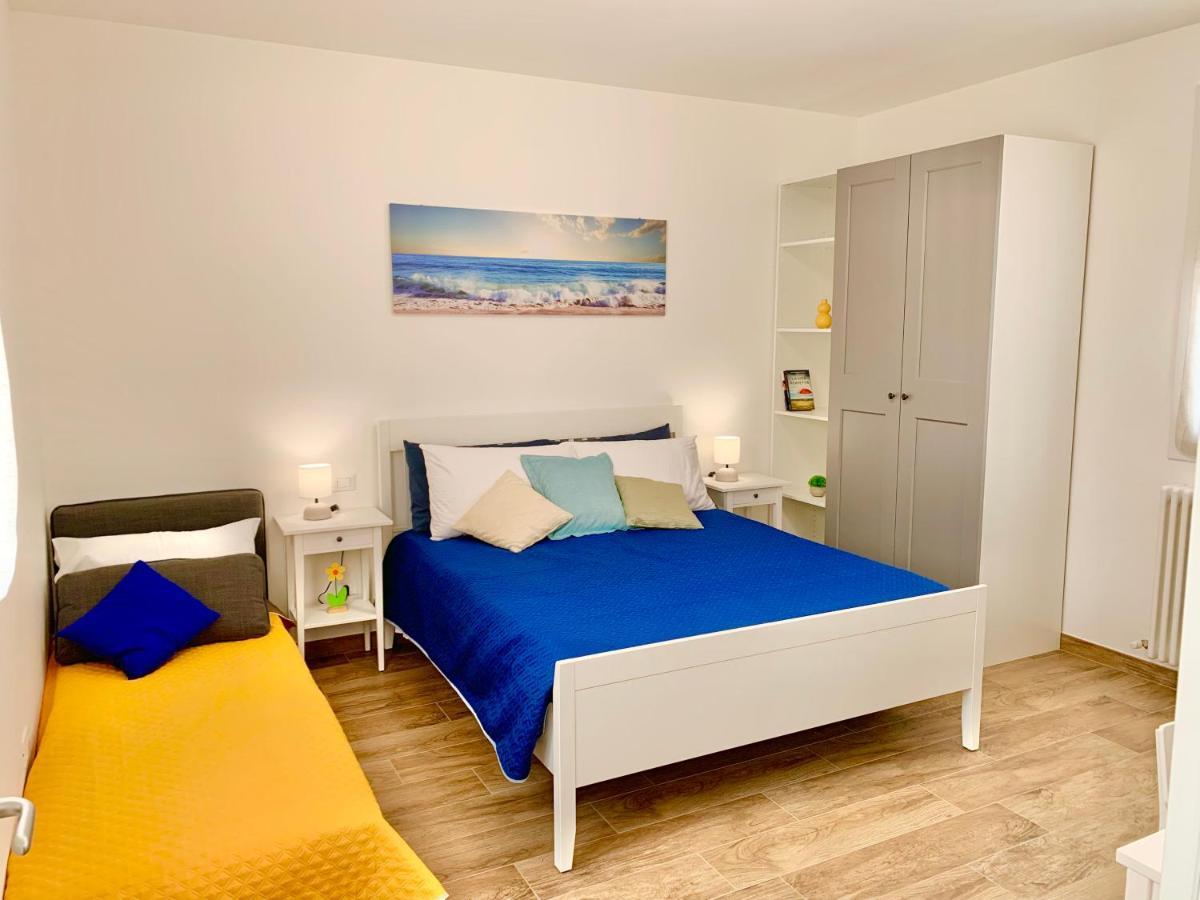 Casa Vacanze Con Vista Mare E Giardino - Amanecer มาร์ซอกกา ดิ เซนิกาลเลีย ภายนอก รูปภาพ