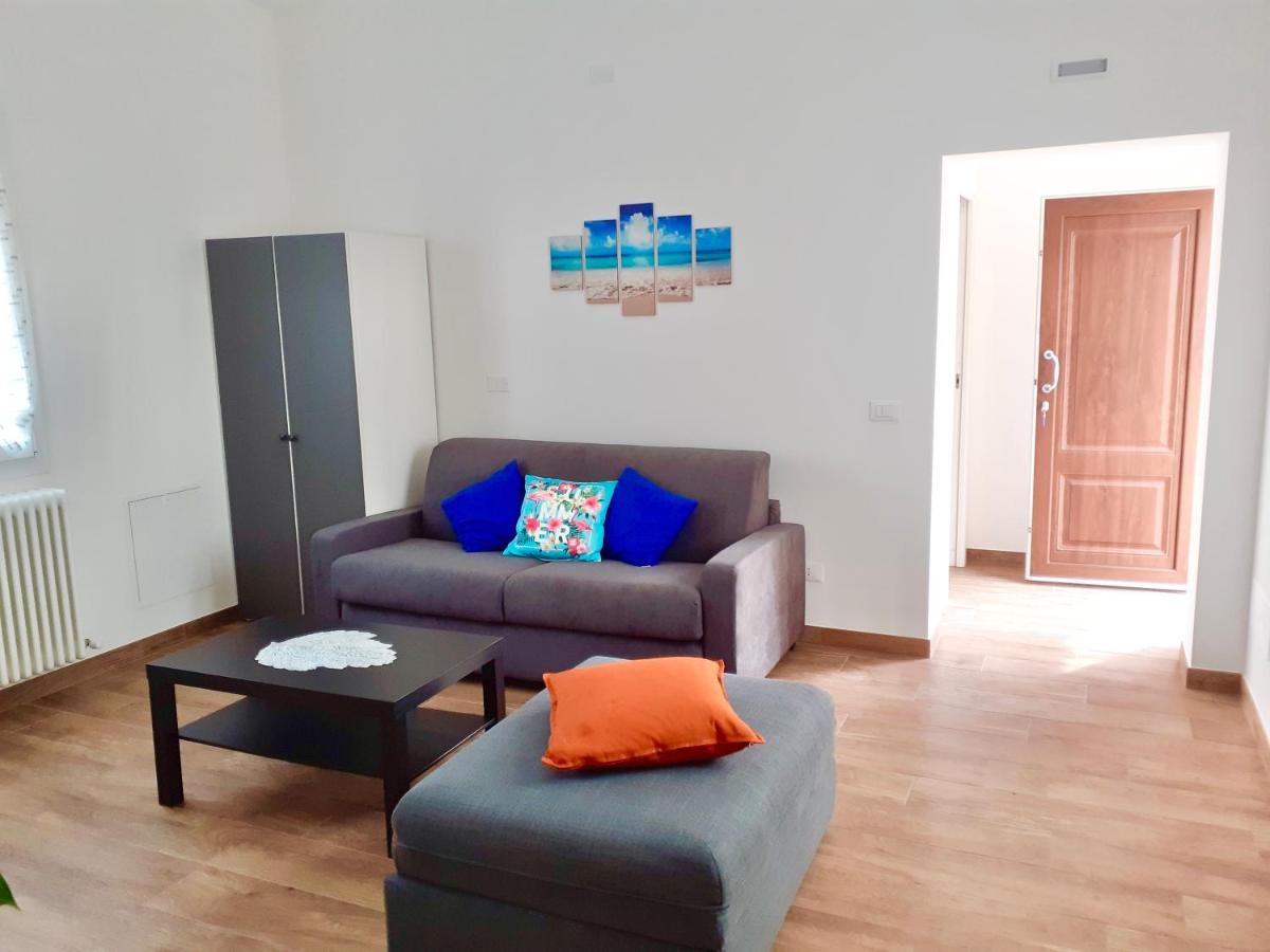 Casa Vacanze Con Vista Mare E Giardino - Amanecer มาร์ซอกกา ดิ เซนิกาลเลีย ภายนอก รูปภาพ