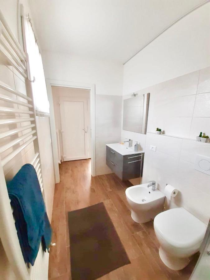 Casa Vacanze Con Vista Mare E Giardino - Amanecer มาร์ซอกกา ดิ เซนิกาลเลีย ภายนอก รูปภาพ